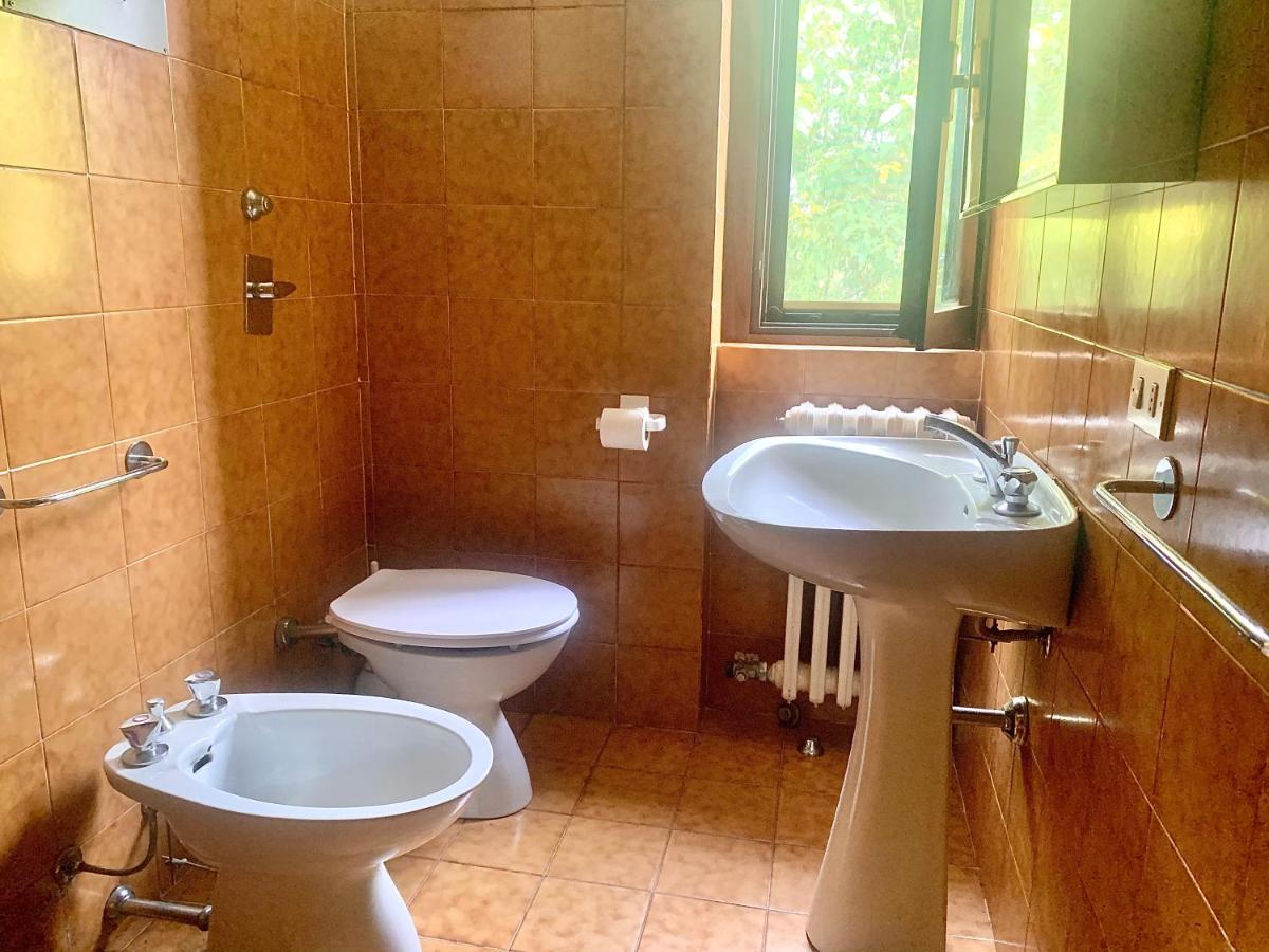 Green Apartment Albavilla Экстерьер фото